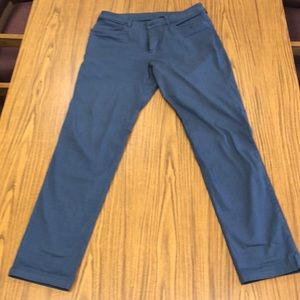 Lululemon Classic ABC pant 33x34 dye blue